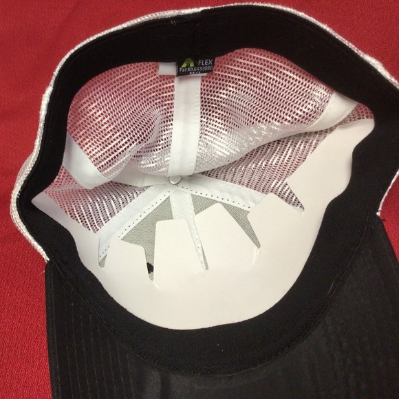 NHL LAS VEGAS Golden Knights new hat - Picture 2 of 2